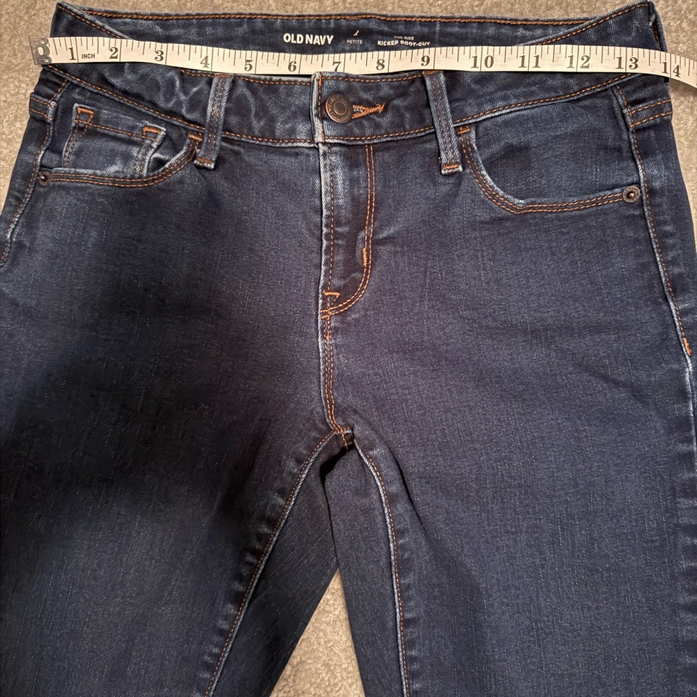 Old Navy mid-rise kicker bootcut jeans - bundle of 2 - Picture 6 of 12